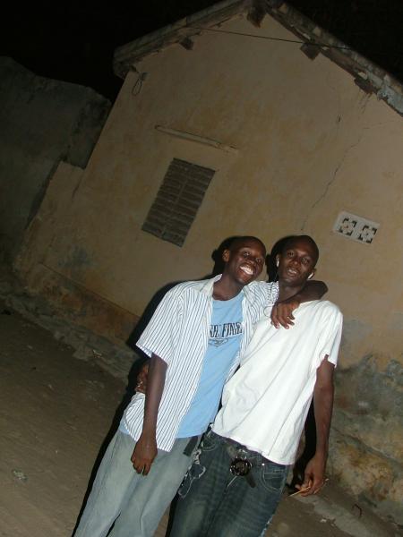 encor l&eacute; dos amigas